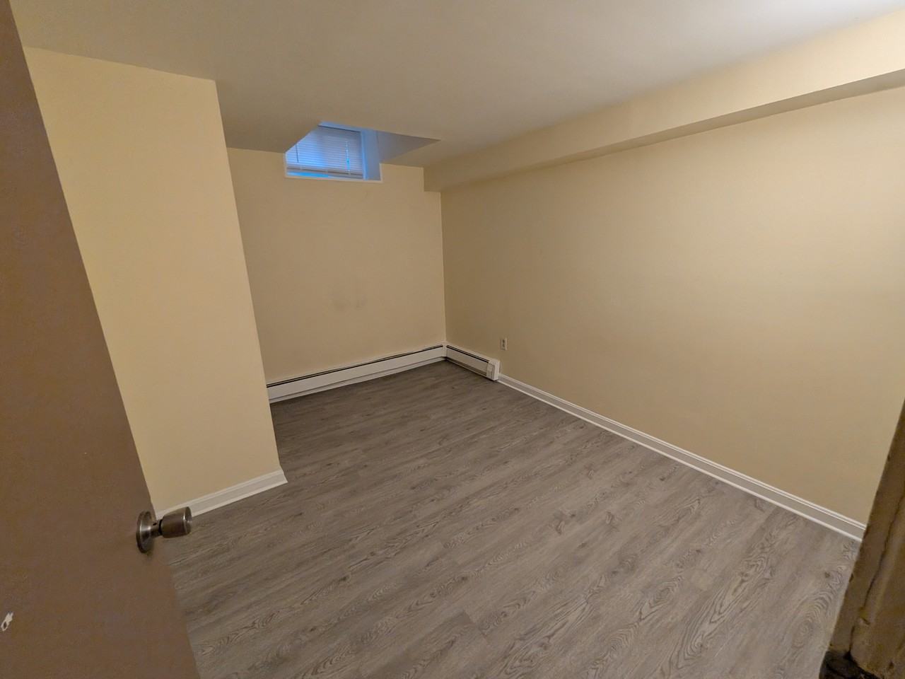 148 Sutherland Rd #2 - Photo 5 of 7