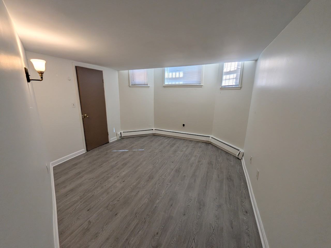 148 Sutherland Rd #2 - Photo 6 of 7