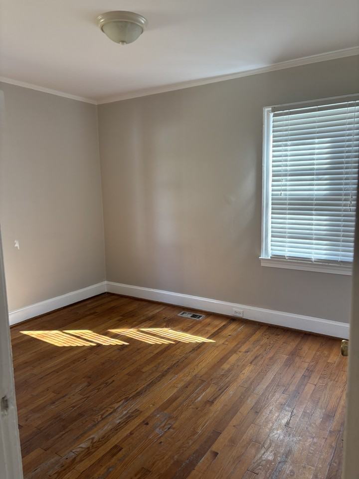 645 Stonewall Ct #NA - Photo 5 of 9
