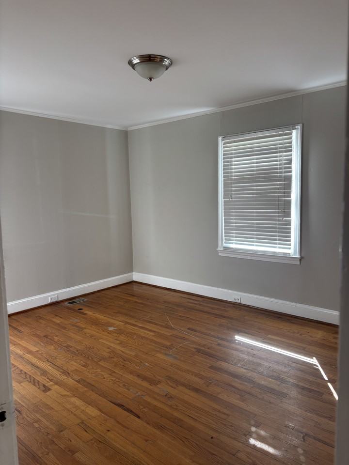 645 Stonewall Ct #NA - Photo 6 of 9