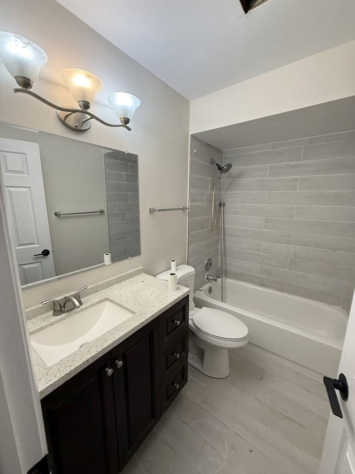 1018 Castilian Ct #104 - Photo 2 of 7