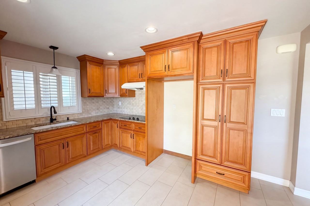 4666 Guava Ave #NA - Photo 5 of 13