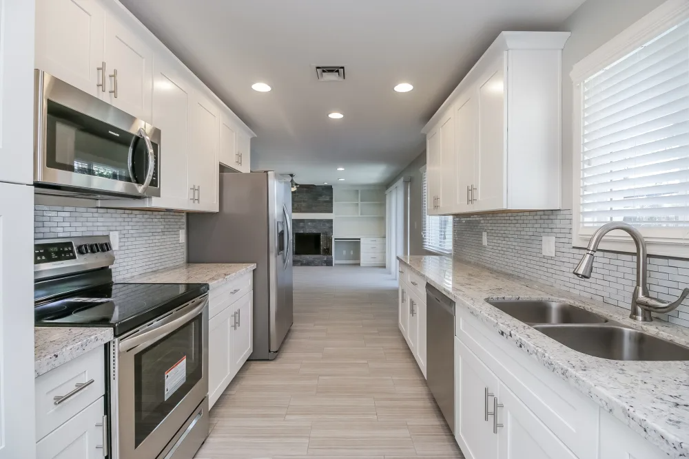 1141 E Malibu Dr #NA - Photo 2 of 10