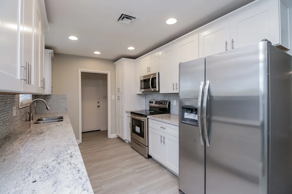 1141 E Malibu Dr #NA - Photo 3 of 10