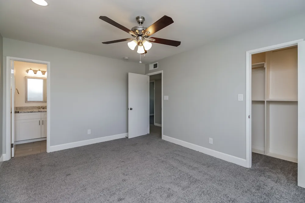 1141 E Malibu Dr #NA - Photo 6 of 10