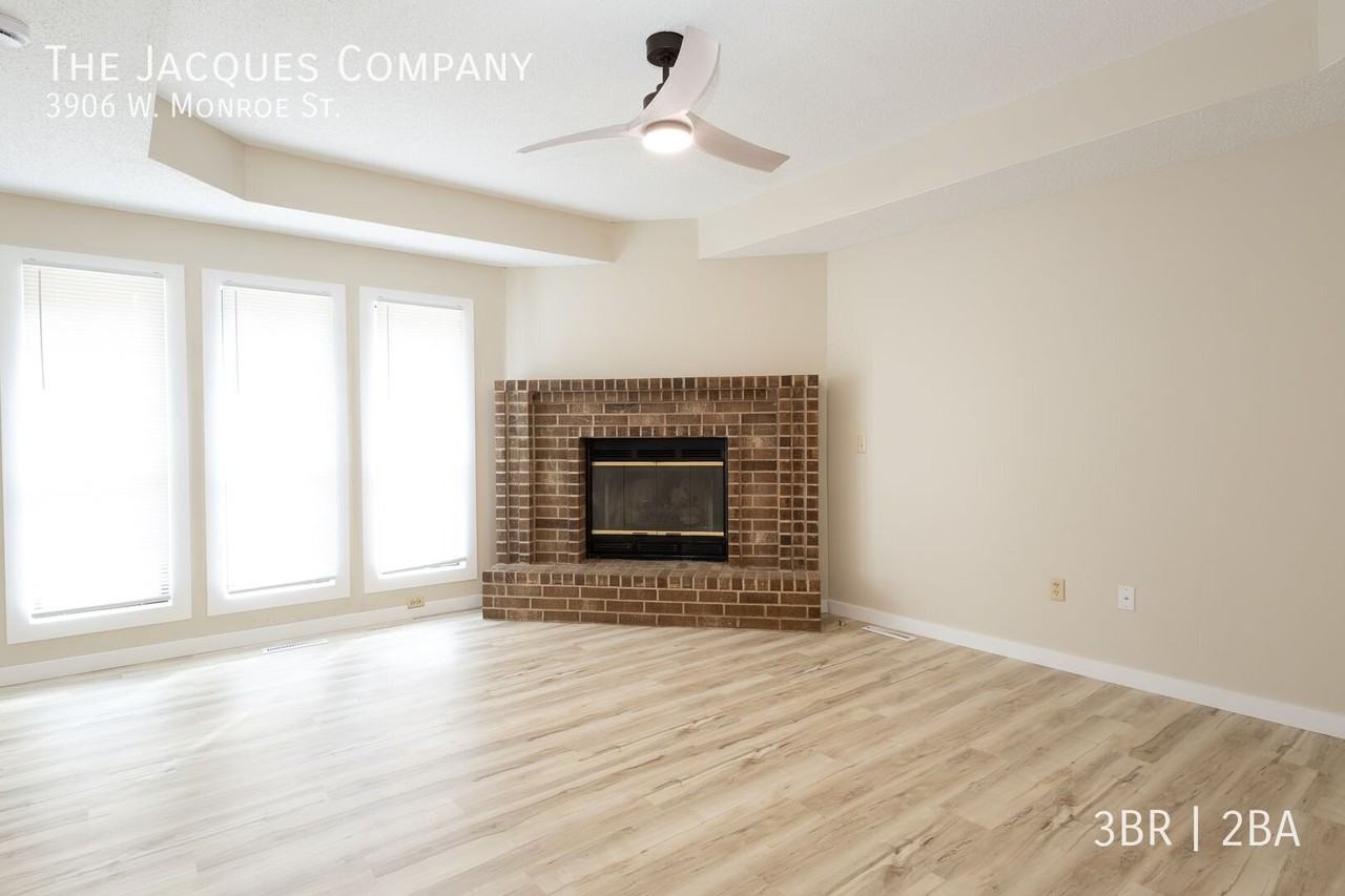 3906 W Monroe St - Photo 2 of 17