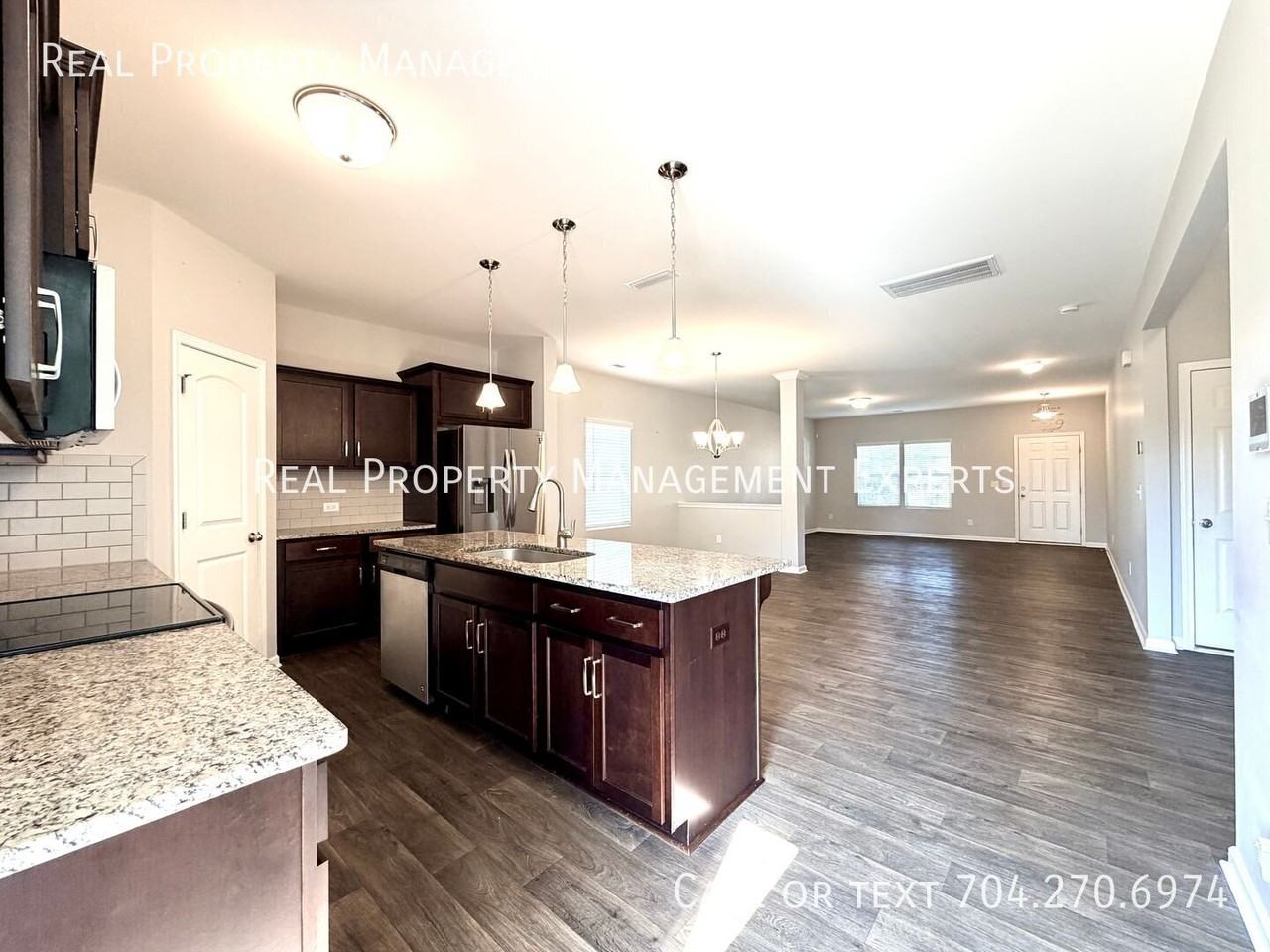 1062 River Haven Ave Sw - Photo 5 of 22