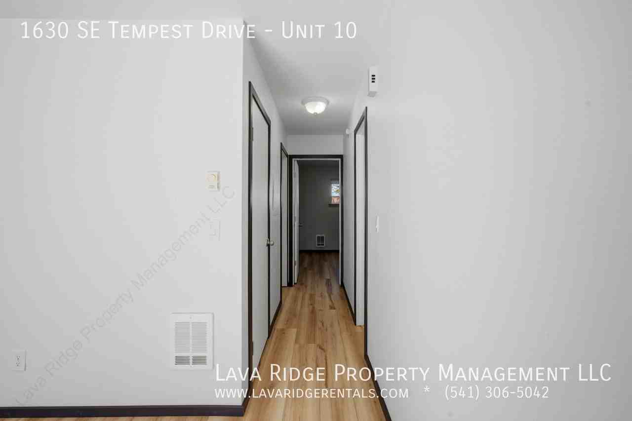 1630 Se Tempest Dr #10 - Photo 7 of 20