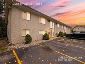221 Summit Ridge Dr #C - Photo 1 of 1