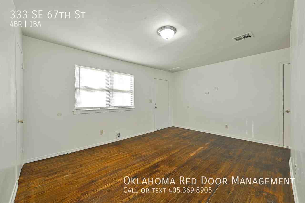 333 Se 67th St - Photo 4 of 36