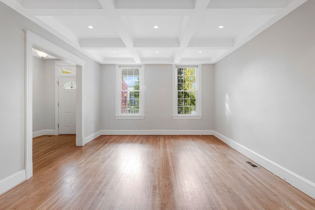 104 U St Ne - Photo 7 of 50