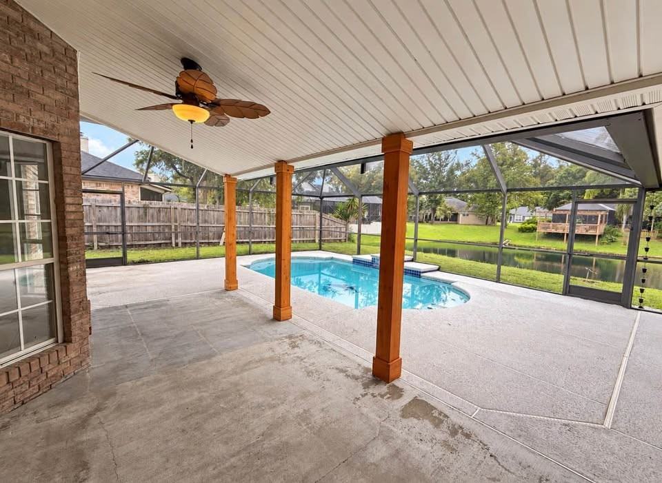 1819 The Glades Rd - Photo 2 of 24