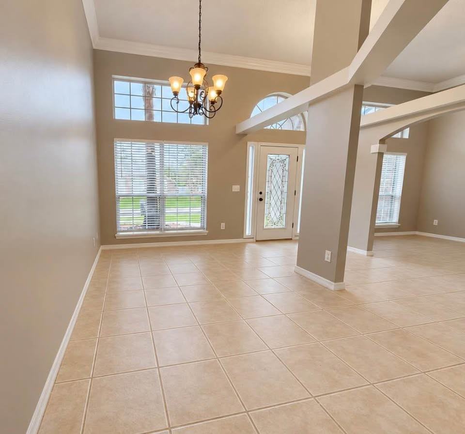1819 The Glades Rd - Photo 5 of 24