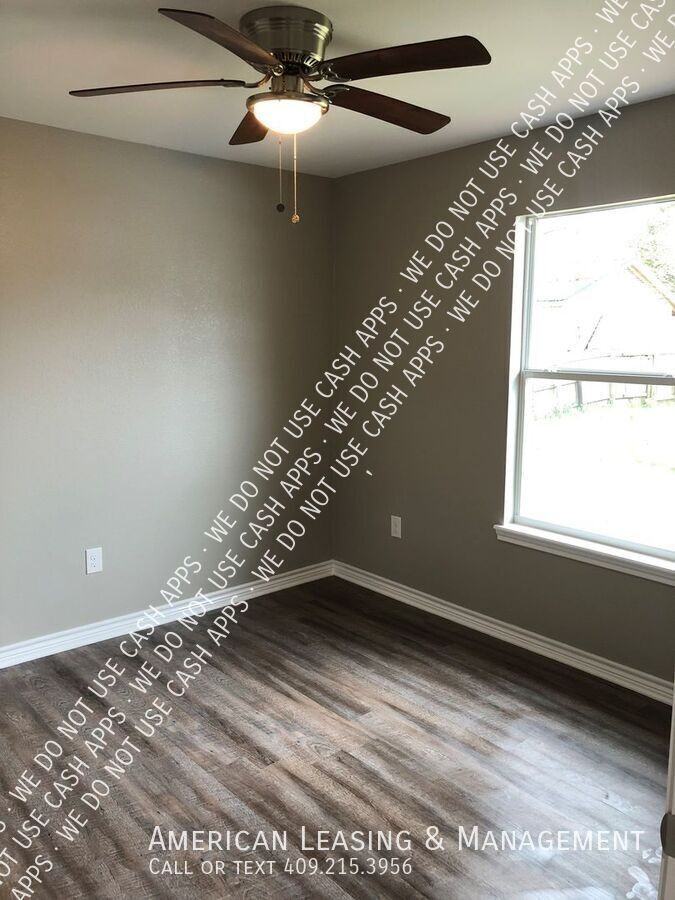 241 S 2nd St #C - Photo 3 of 5