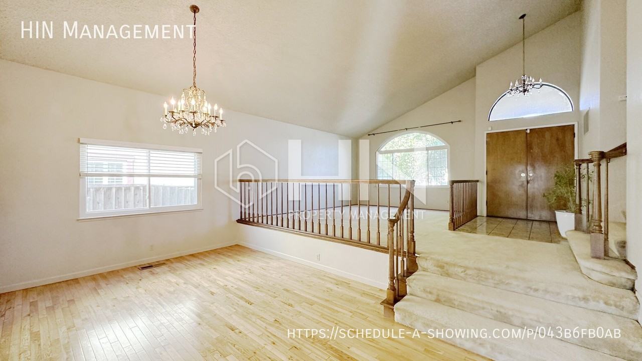 35681 Gleason Ln - Photo 3 of 15
