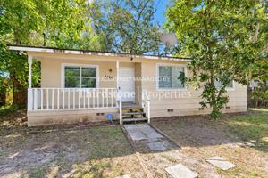 featured image of 2134 Thomas Ct