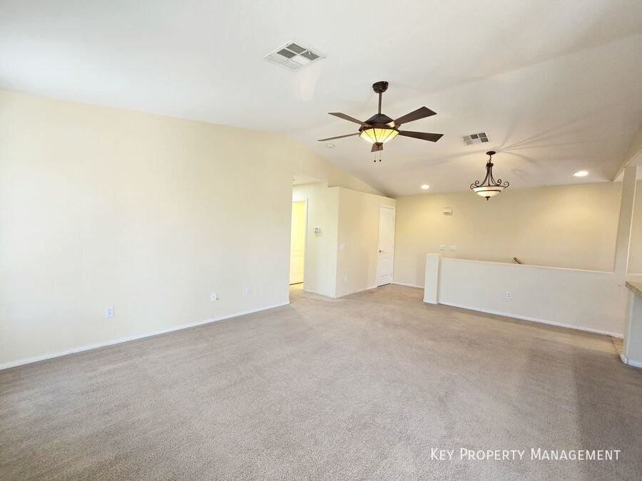 5415 Crimson Crest Pl #204 - Photo 4 of 16