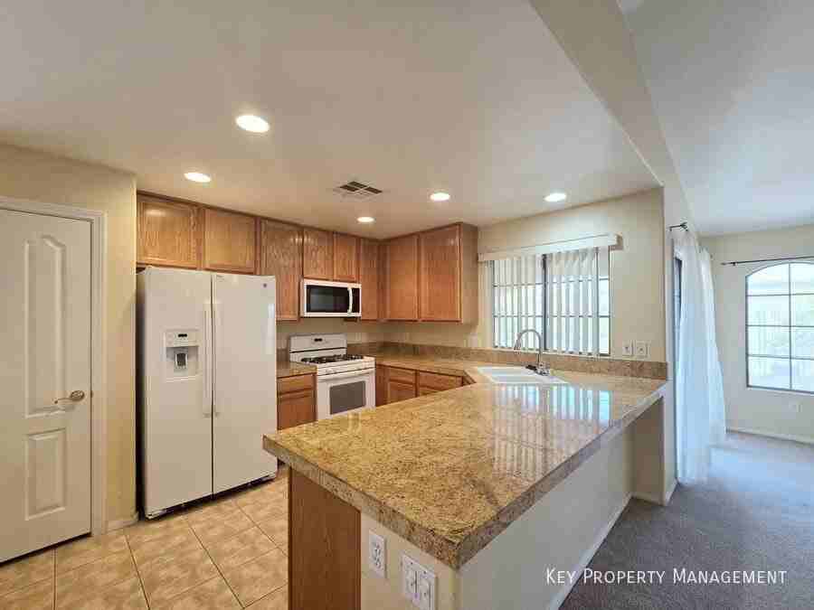 5415 Crimson Crest Pl #204 - Photo 5 of 16
