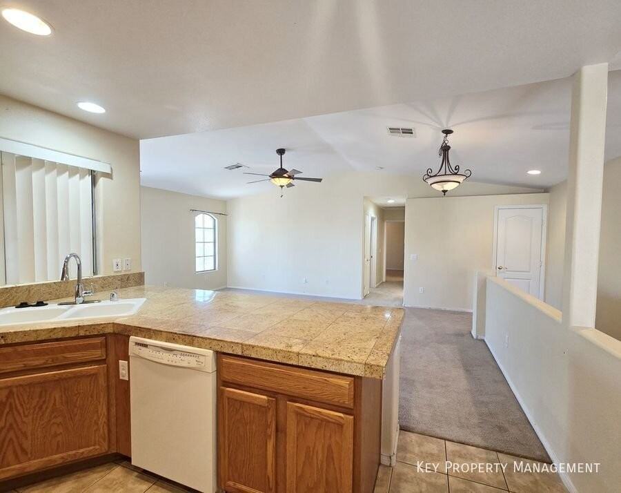 5415 Crimson Crest Pl #204 - Photo 7 of 16
