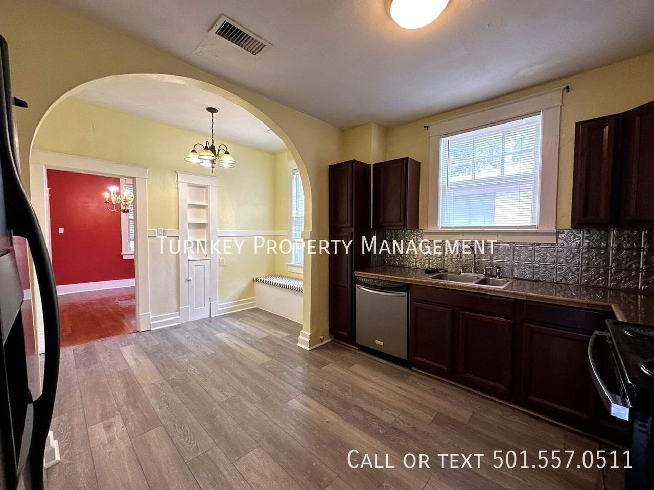 3208 N Cypress St - Photo 7 of 16
