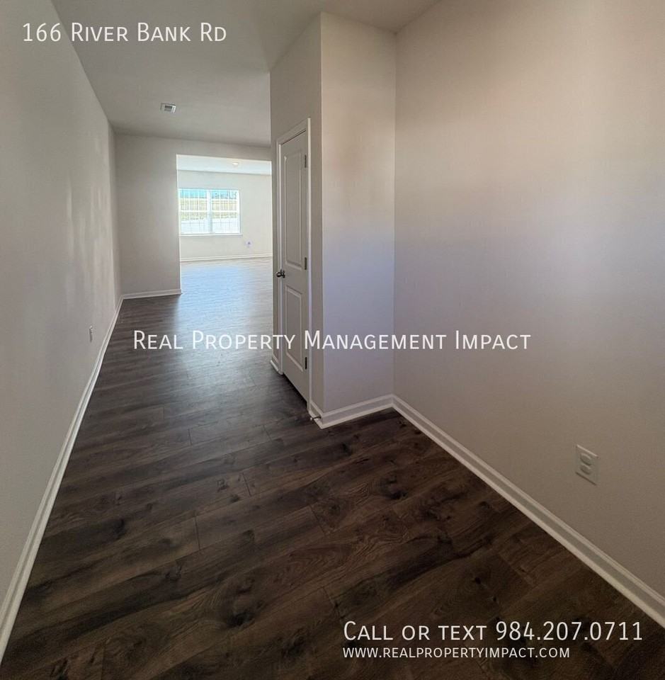166 River Bank Rd - Photo 4 of 42