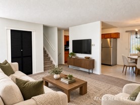 870 S Leyden St - Photo 1 of 1