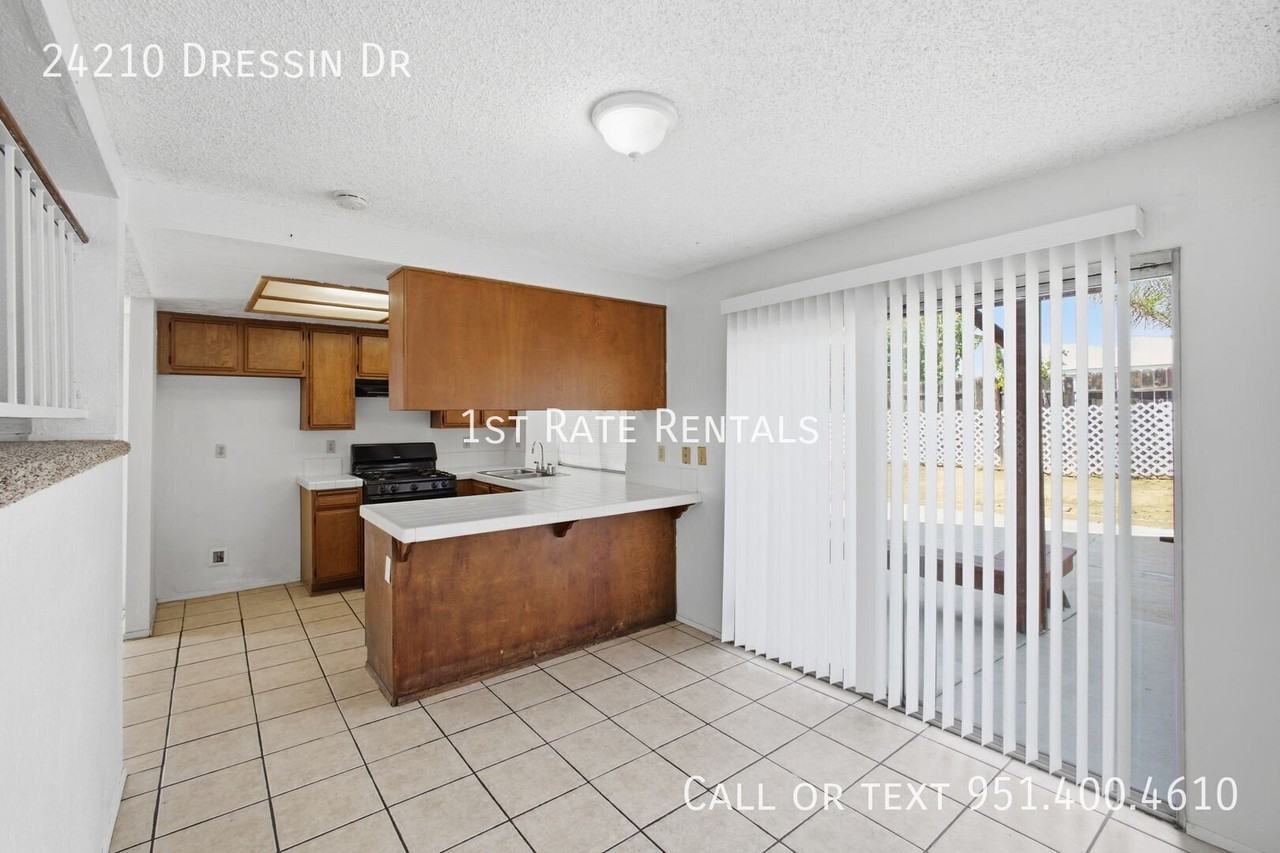 24210 Dressin Dr - Photo 3 of 13