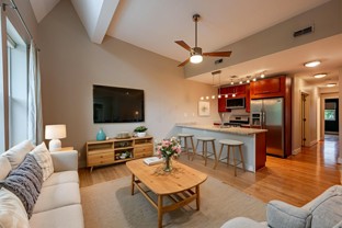 223 18th St Se #3 - Photo 1 of 1