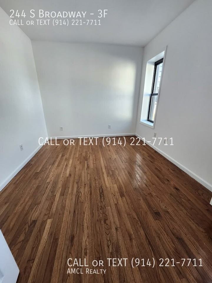 244 S Broadway #3F - Photo 6 of 6