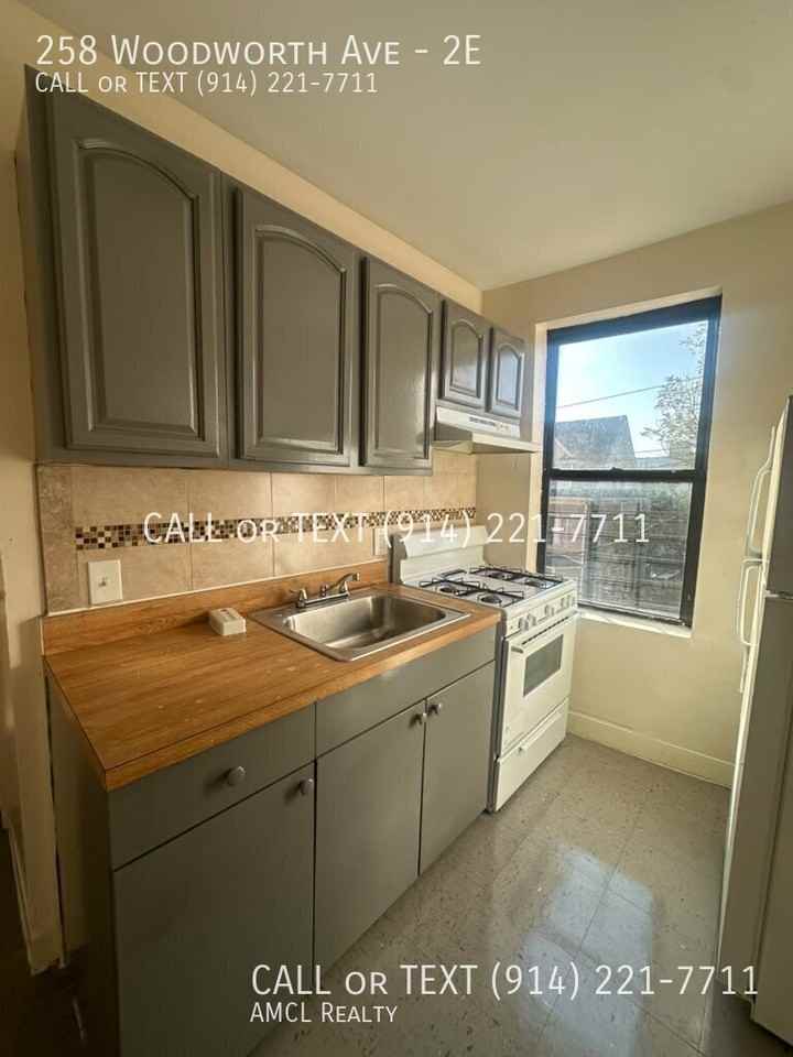 258 Woodworth Ave #2E - Photo 2 of 5