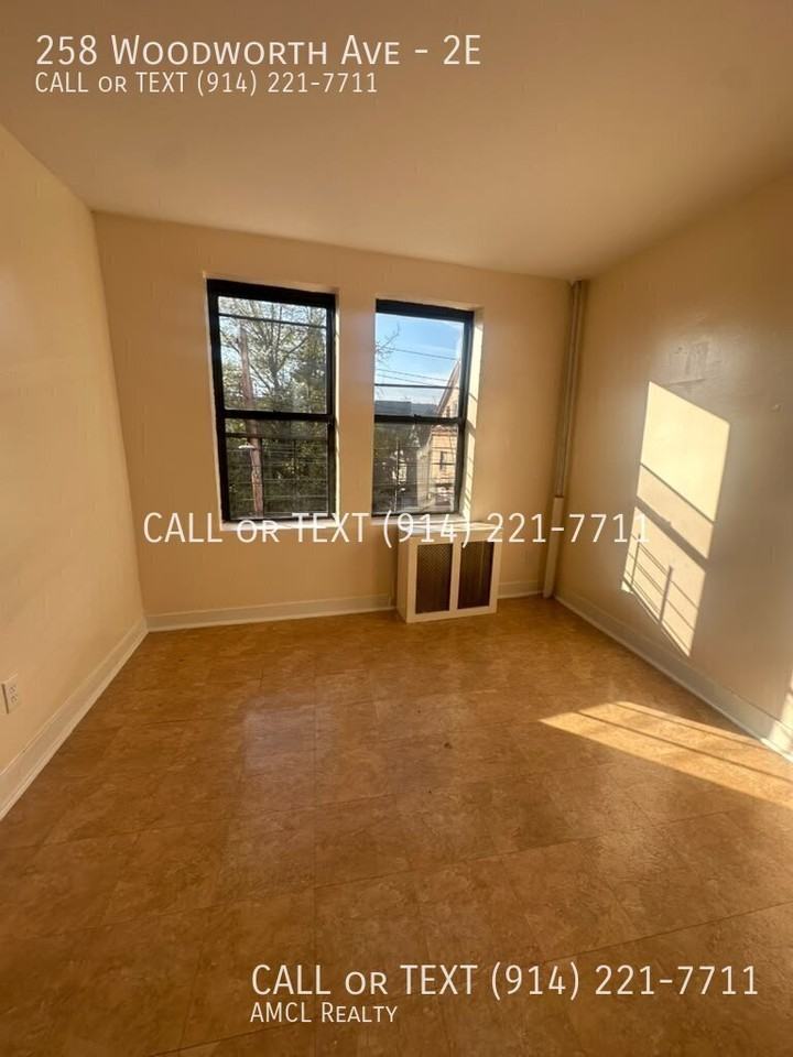258 Woodworth Ave #2E - Photo 3 of 5
