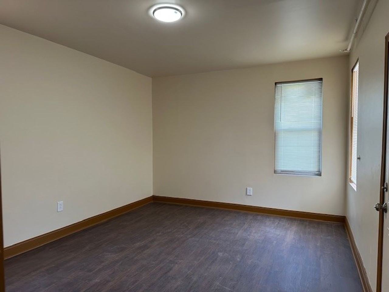 301 E Market St #1 - Photo 7 of 10