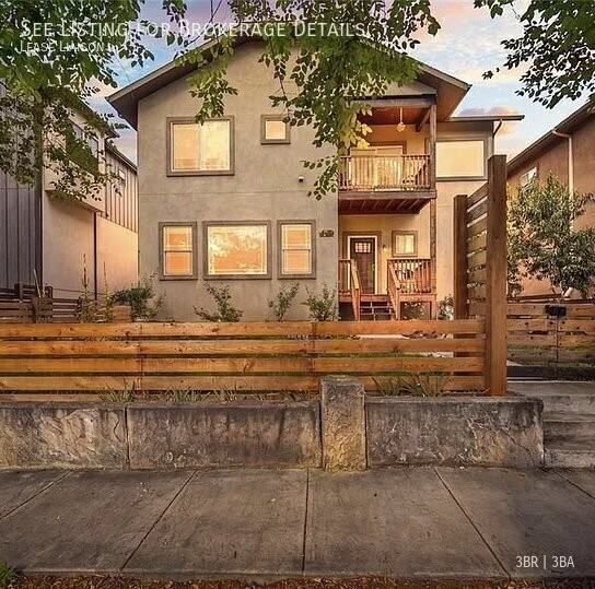 734 N Walnut St - Photo 2 of 30