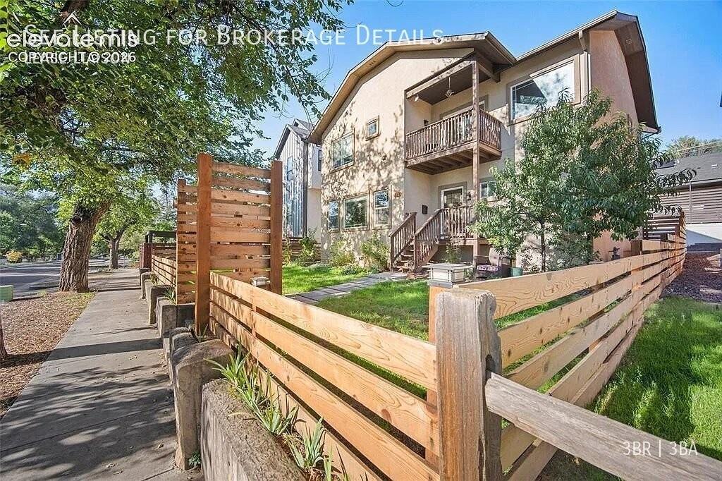 734 N Walnut St - Photo 4 of 30