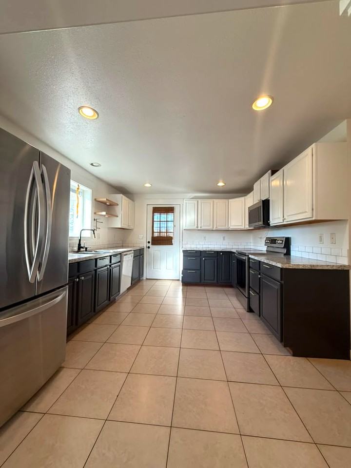 13125 E 16th Ave #13125TOP - Photo 4 of 12