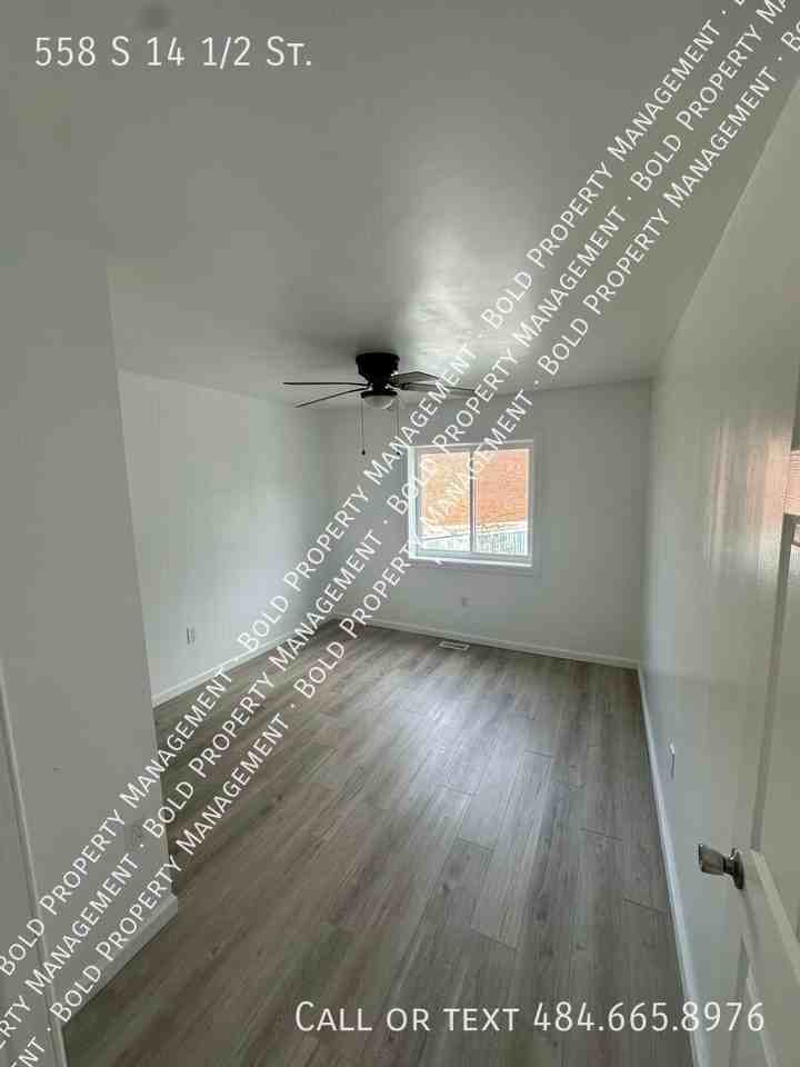 558 S 14 1/2 St - Photo 6 of 6