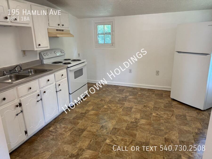 195 Hamlin Ave - Photo 3 of 7