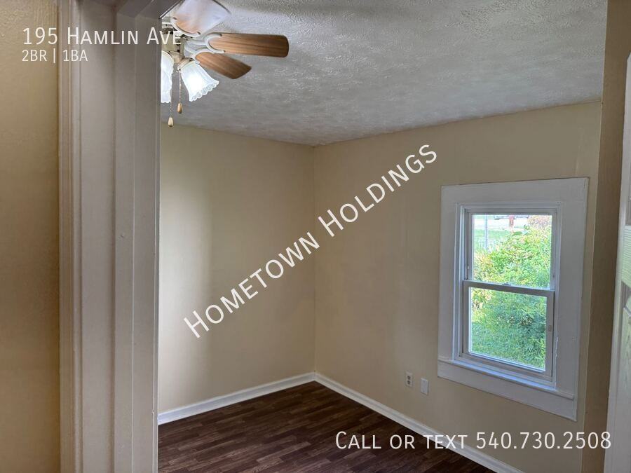 195 Hamlin Ave - Photo 5 of 7