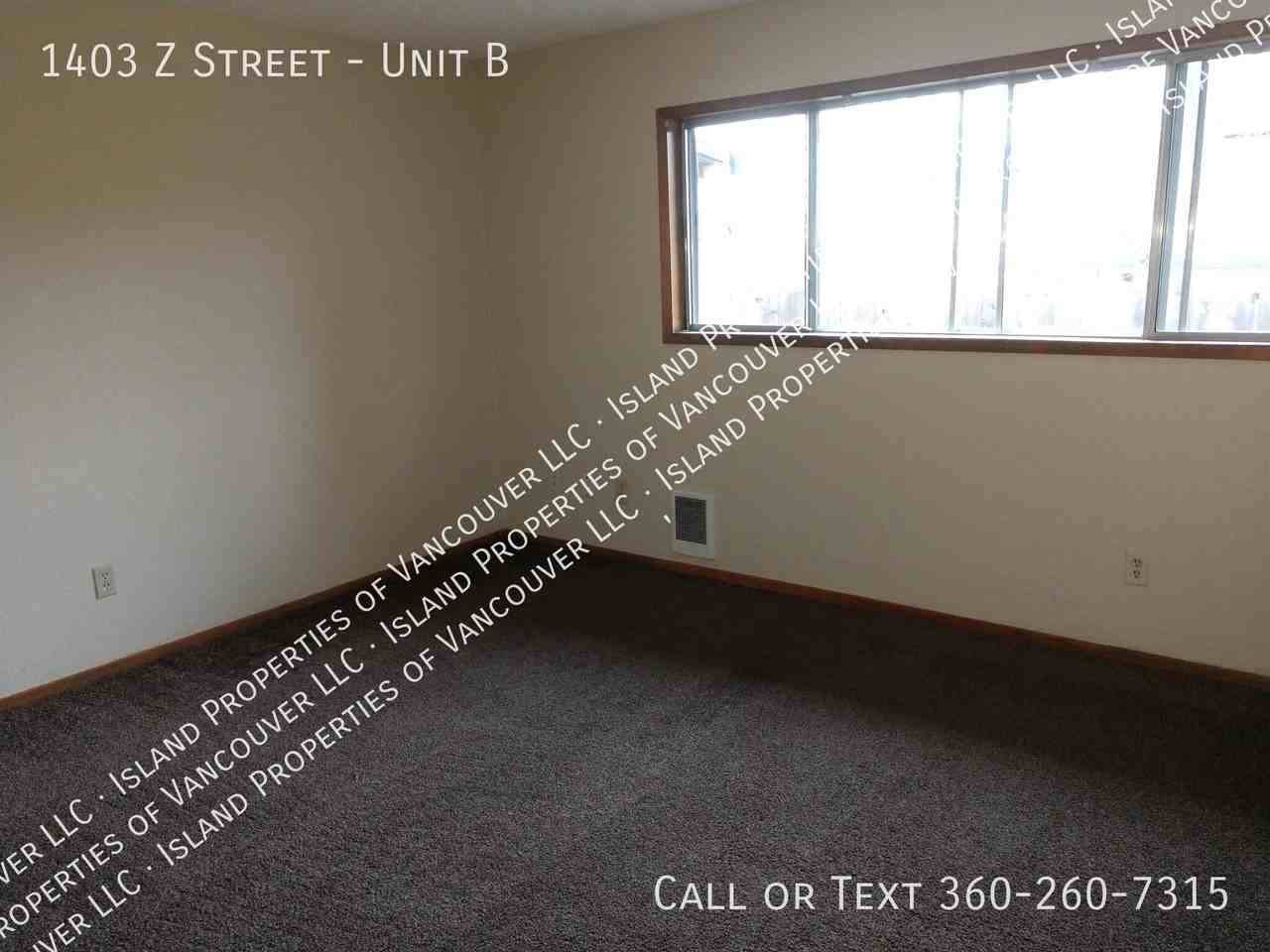 1403 Z St #B - Photo 6 of 15
