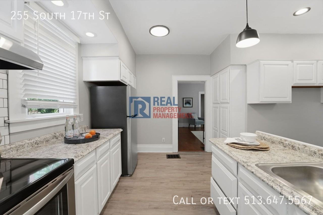255 S 17th St - Photo 7 of 32
