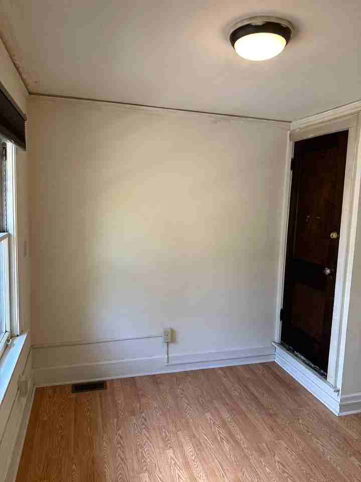 524 S Pugh St - Photo 7 of 13