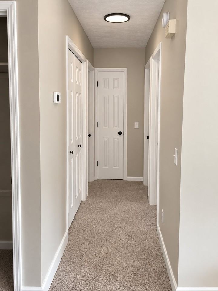 3362 Burlingame Ave Sw - Photo 4 of 17