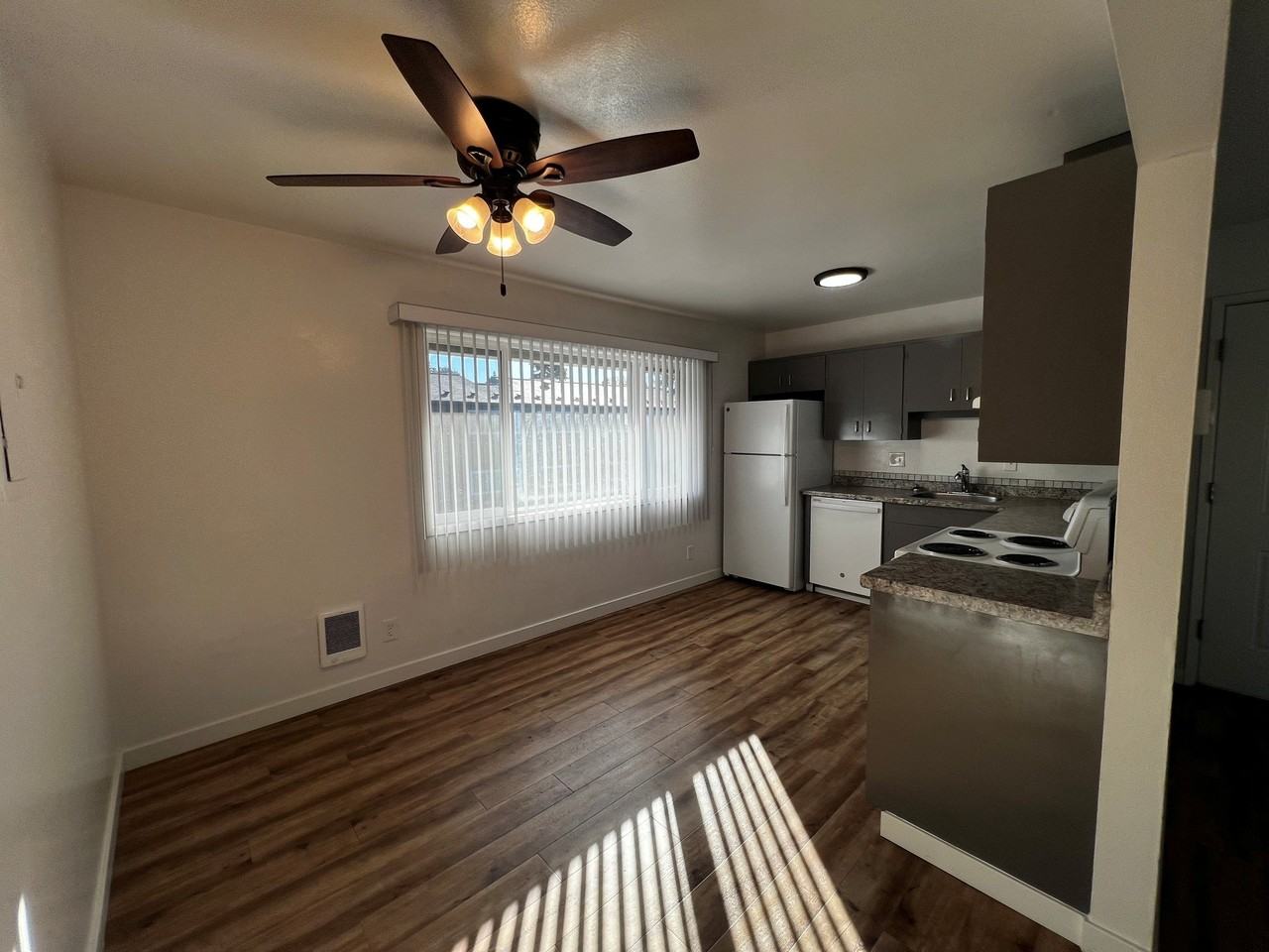 18100 Sw Shaw St #14 - Photo 5 of 20
