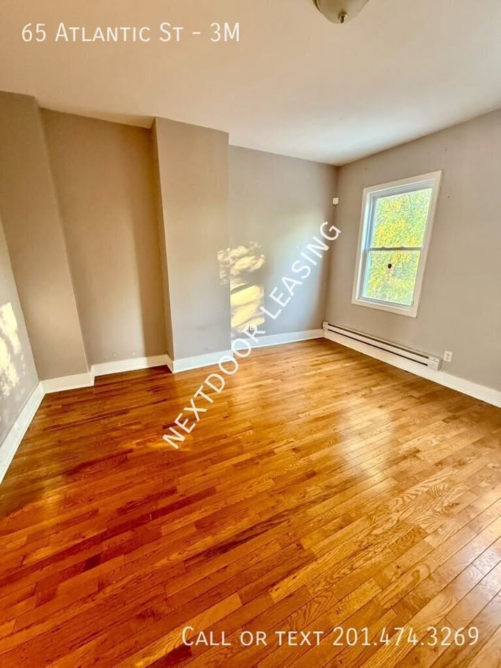 65 Atlantic St #3M - Photo 7 of 8