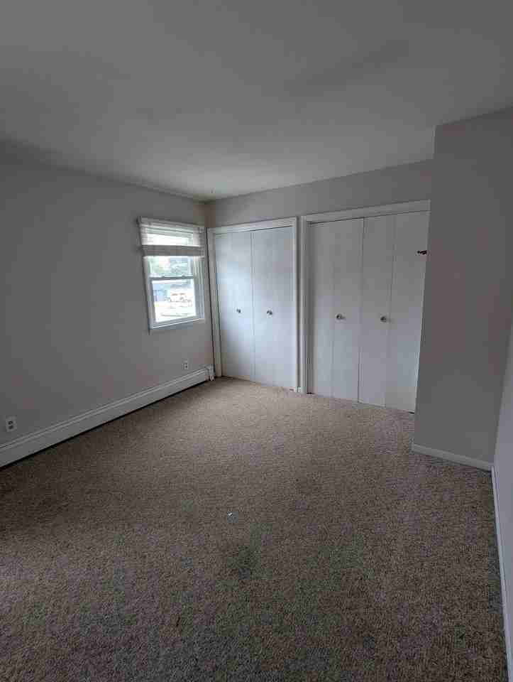 503 1/2 Oak St - Photo 3 of 11