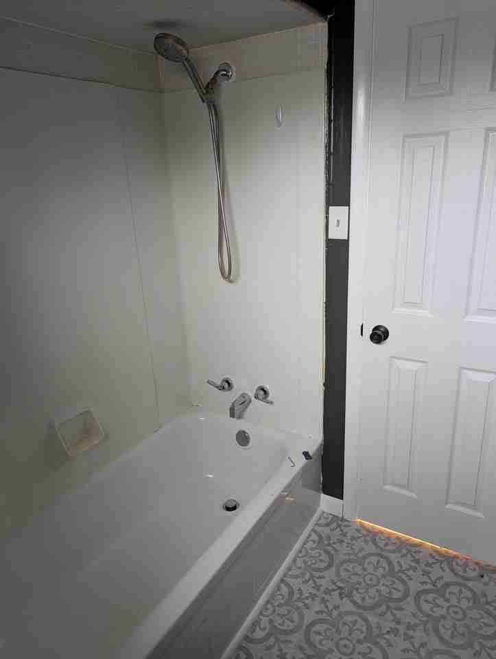 503 1/2 Oak St - Photo 5 of 11