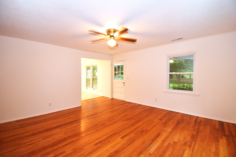 433 Princess Ann Dr - Photo 4 of 40