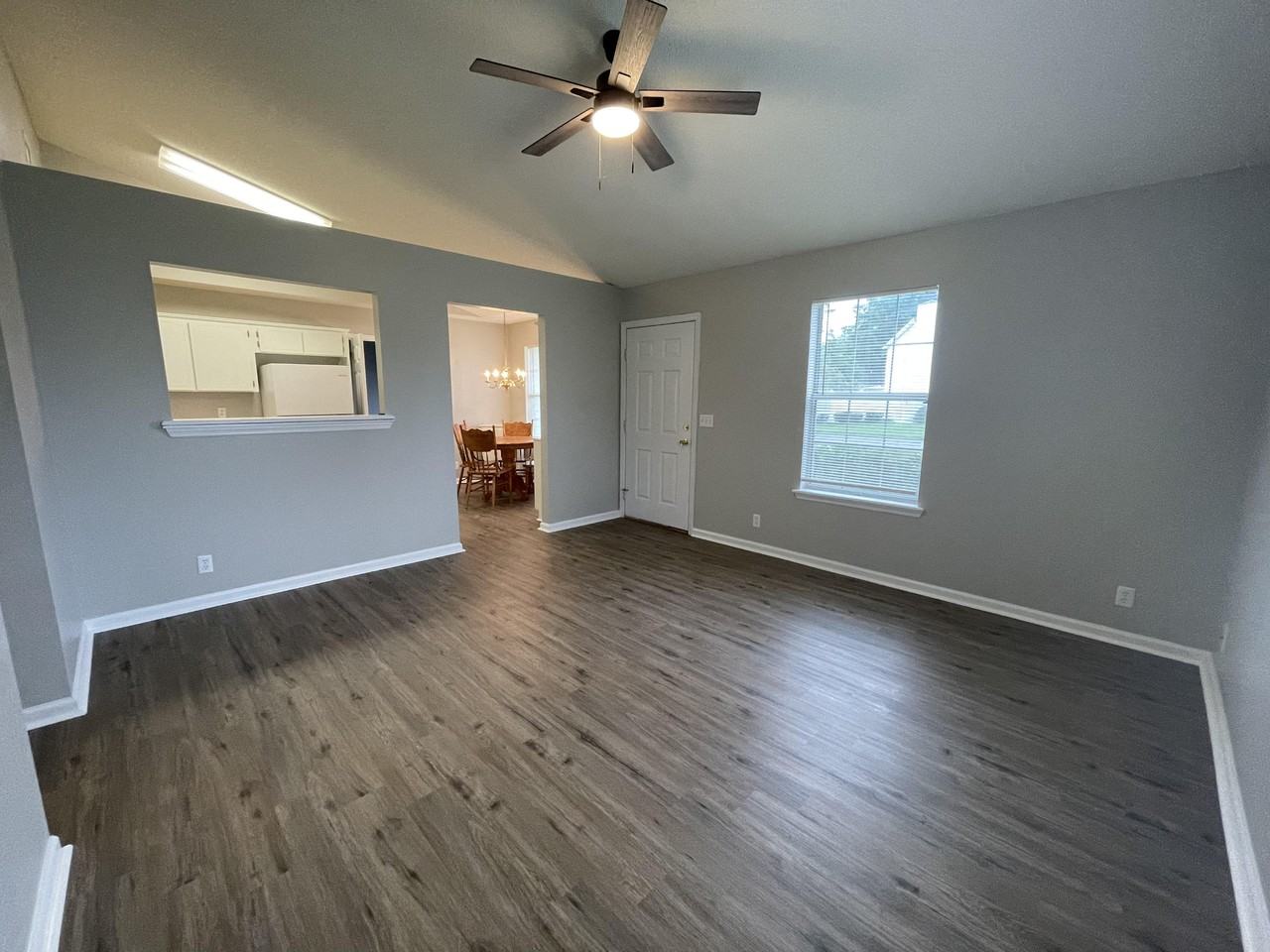 269 Sandalwood Cir - Photo 2 of 14