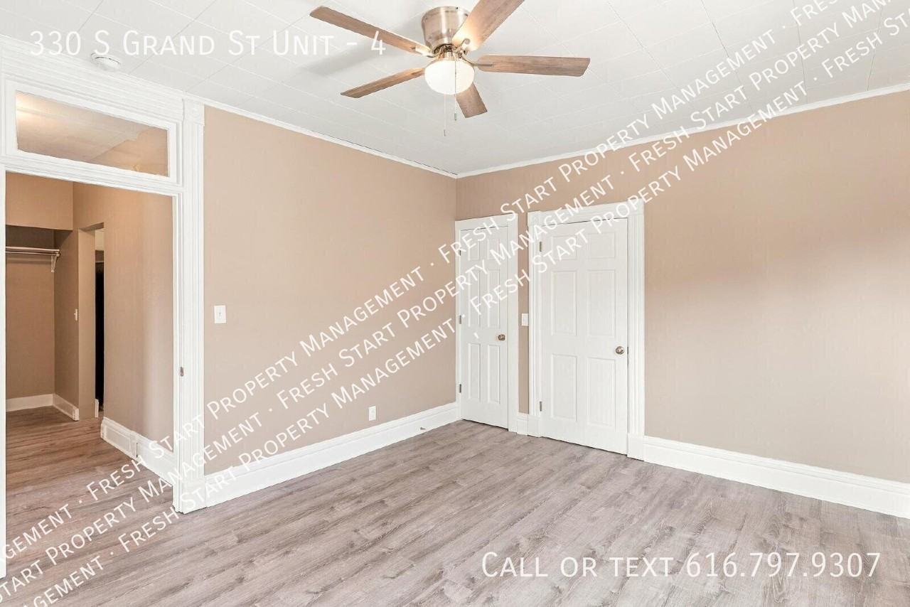 330 S Grand St #4 - Photo 3 of 20