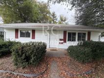1001 E Voorhees St #W - Photo 1 of 1